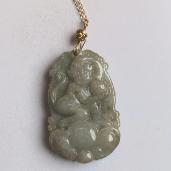 Genuine Jade carved pendant necklace.  Burmese celadon.  18k over 925 chain. - Picture 3 of 7